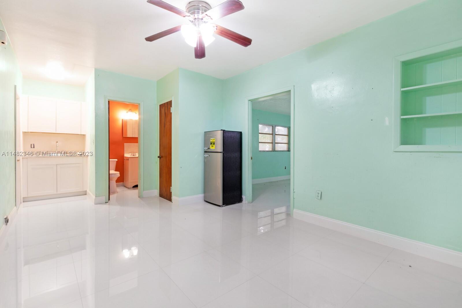 BISCAYNE SHORES CORR PLAT - Residential