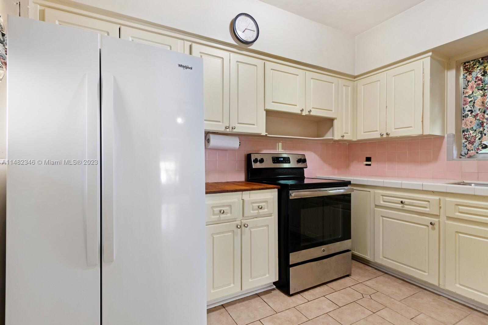 BISCAYNE SHORES CORR PLAT - Residential