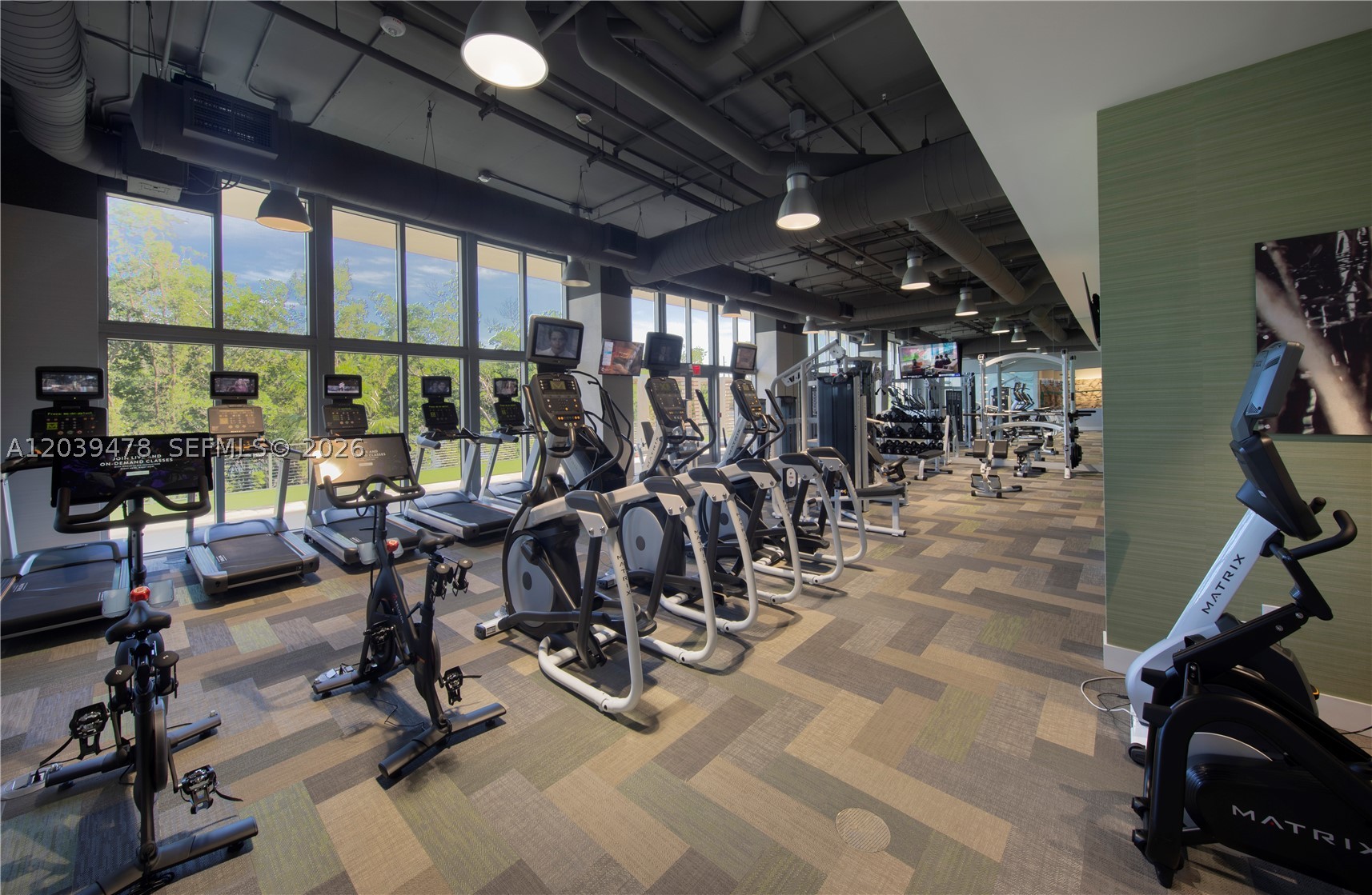 THE HARBOUR SOUTH CONDO - Residential