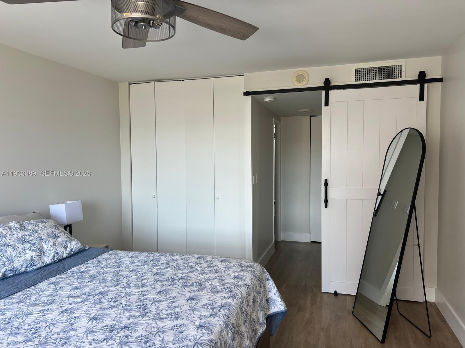 WINSTON TOWERS 200 - Residential