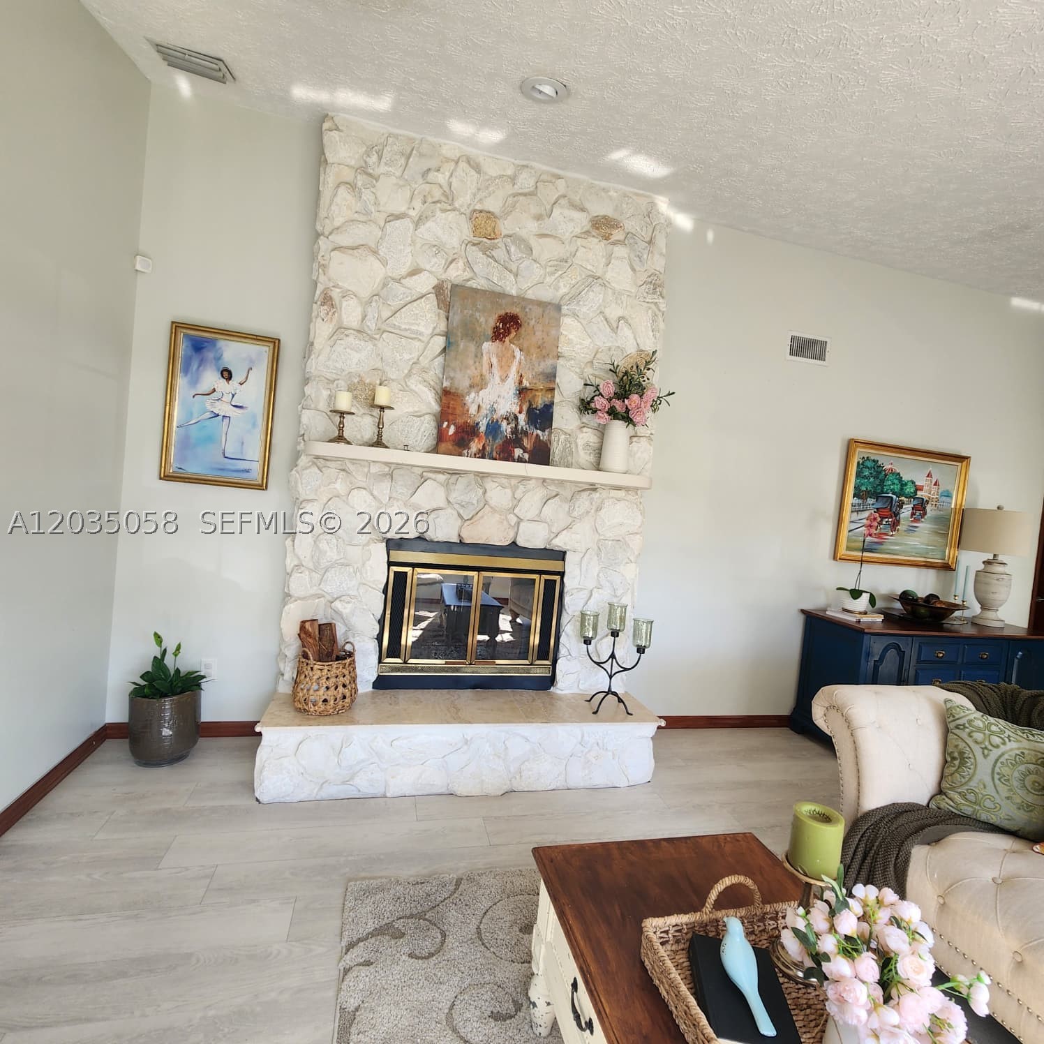 INDIAN RIVER ESTATES UNIT - Residential Lease