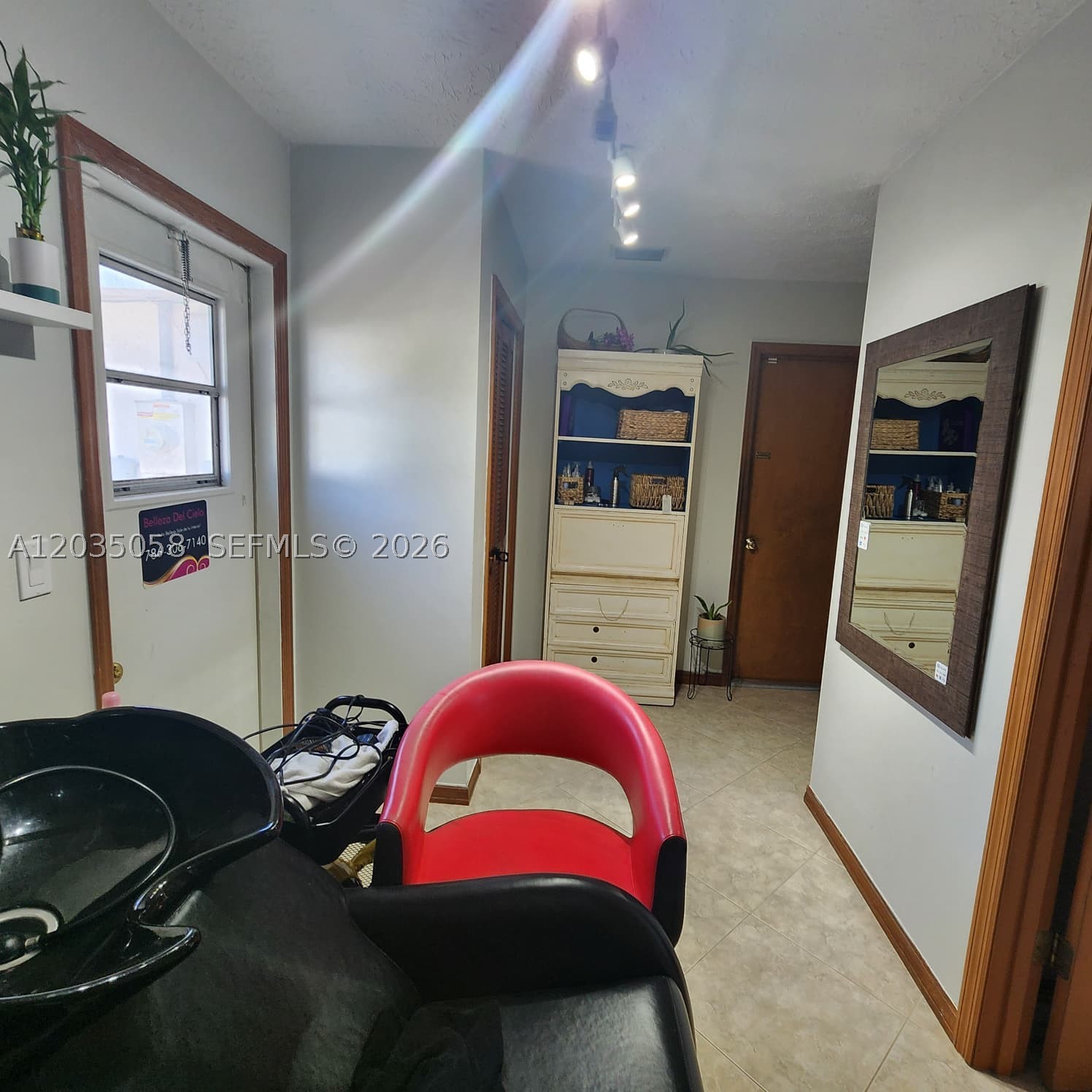 INDIAN RIVER ESTATES UNIT - Residential Lease