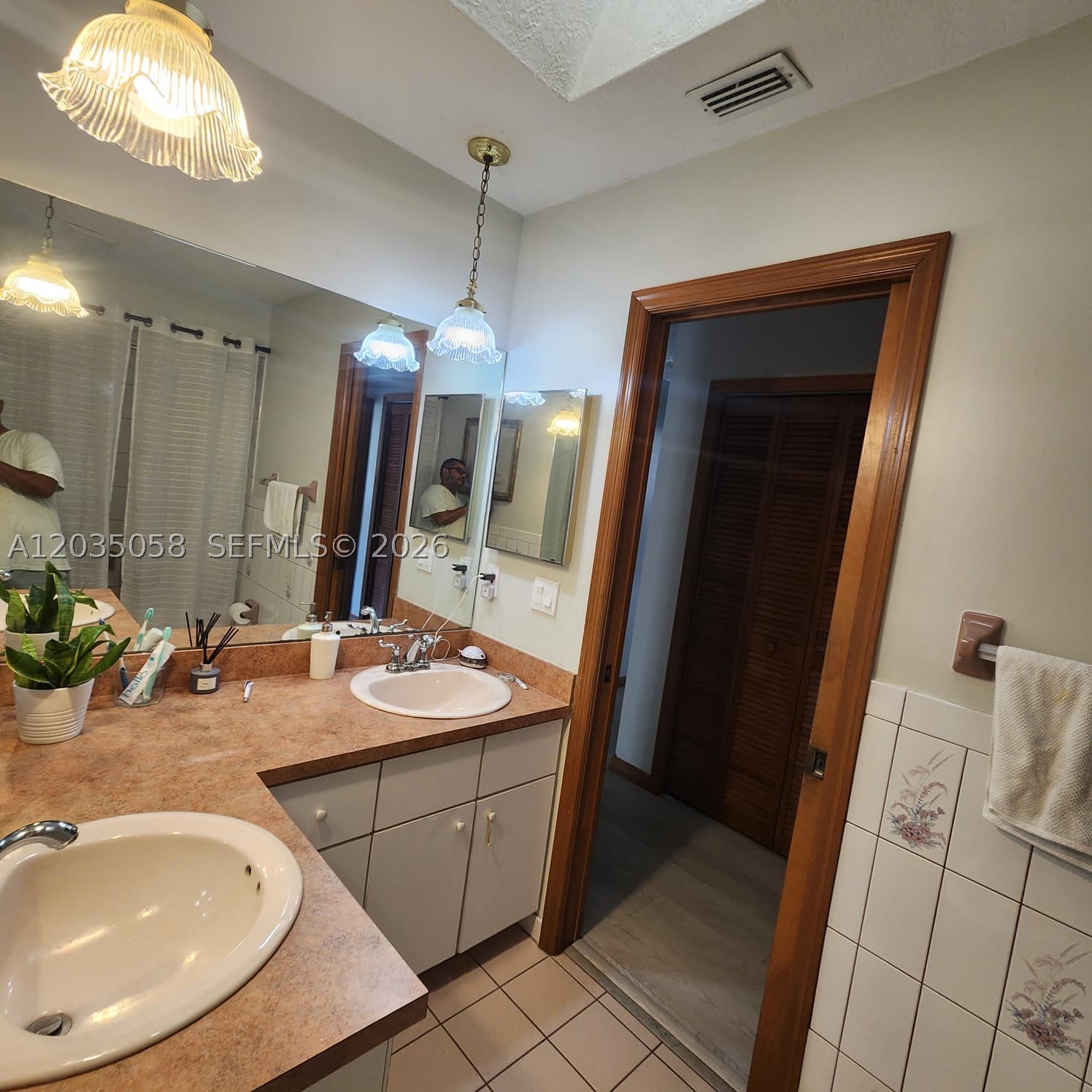 INDIAN RIVER ESTATES UNIT - Residential Lease
