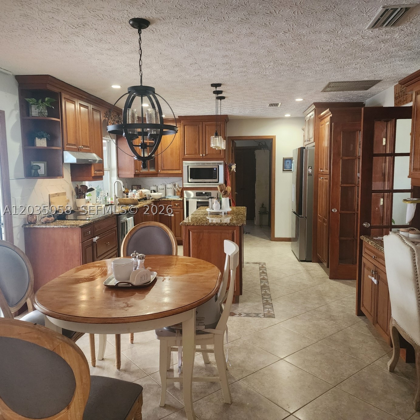 INDIAN RIVER ESTATES UNIT - Residential Lease