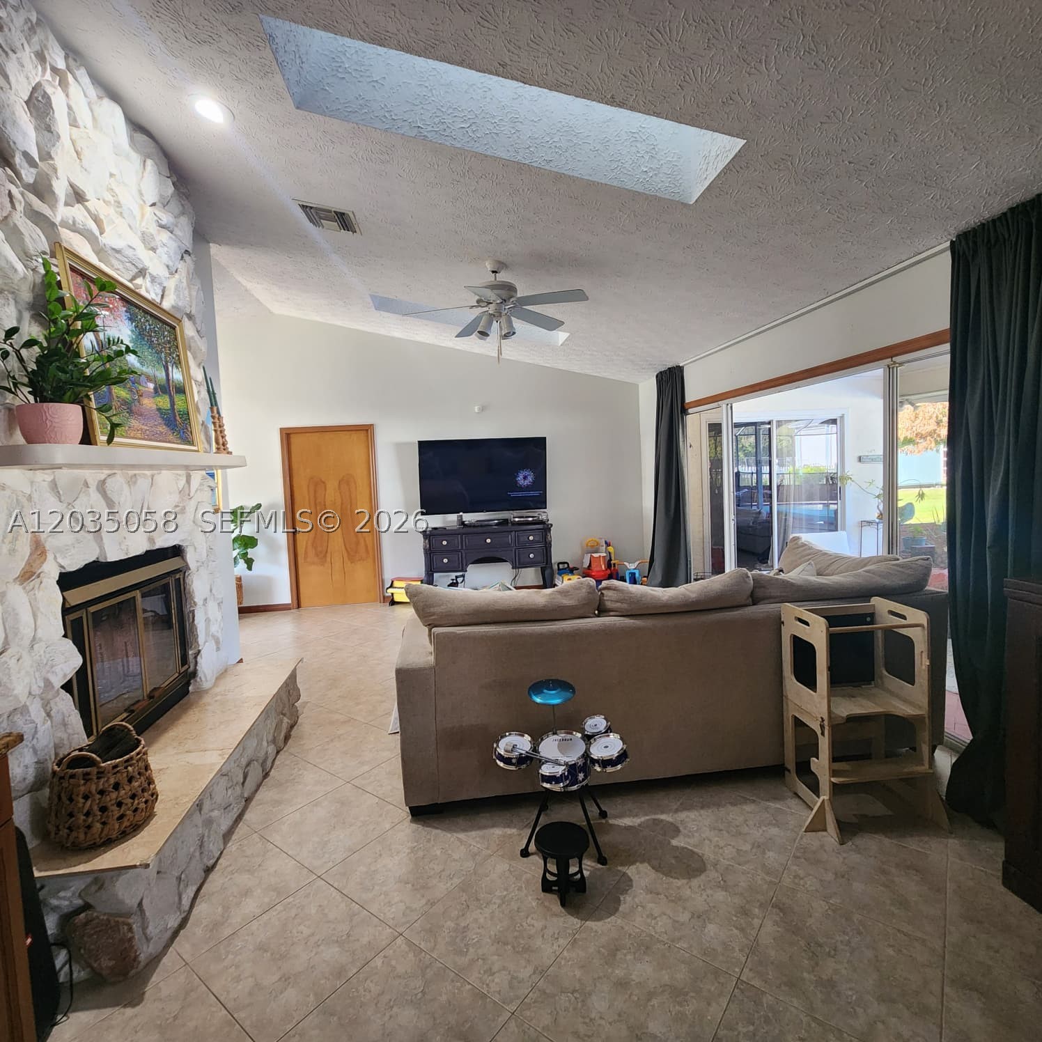 INDIAN RIVER ESTATES UNIT - Residential Lease