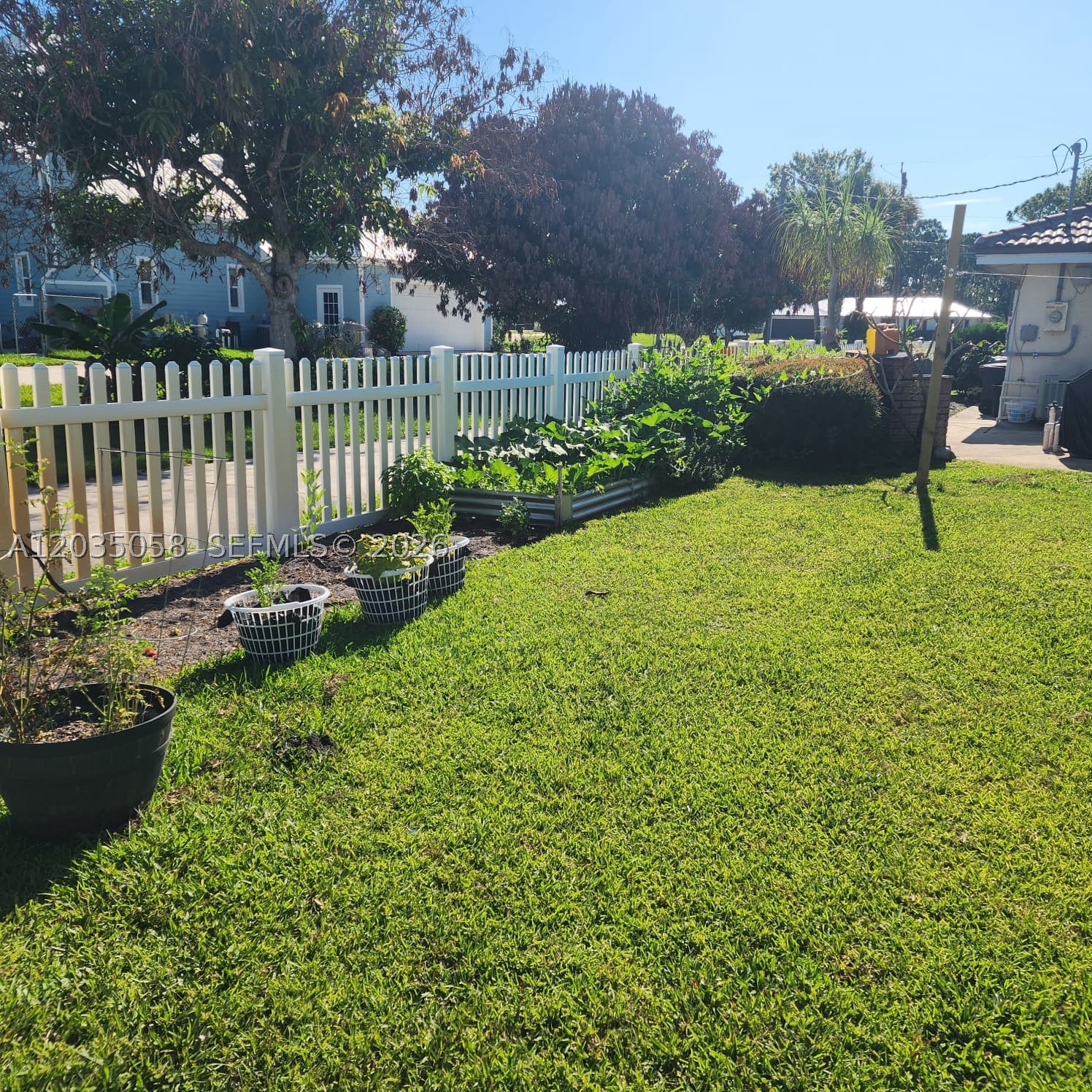 INDIAN RIVER ESTATES UNIT - Residential Lease