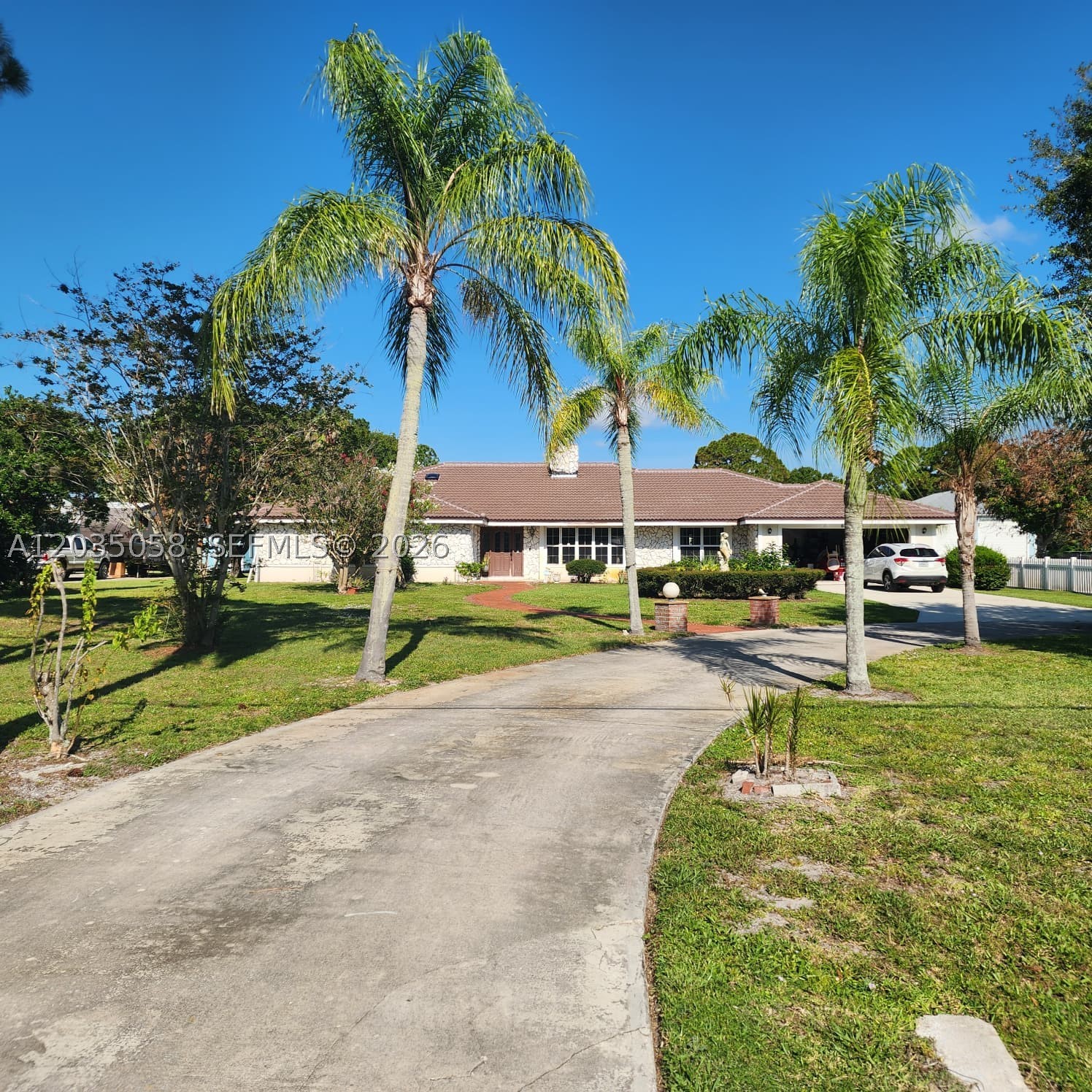 INDIAN RIVER ESTATES UNIT - Residential Lease