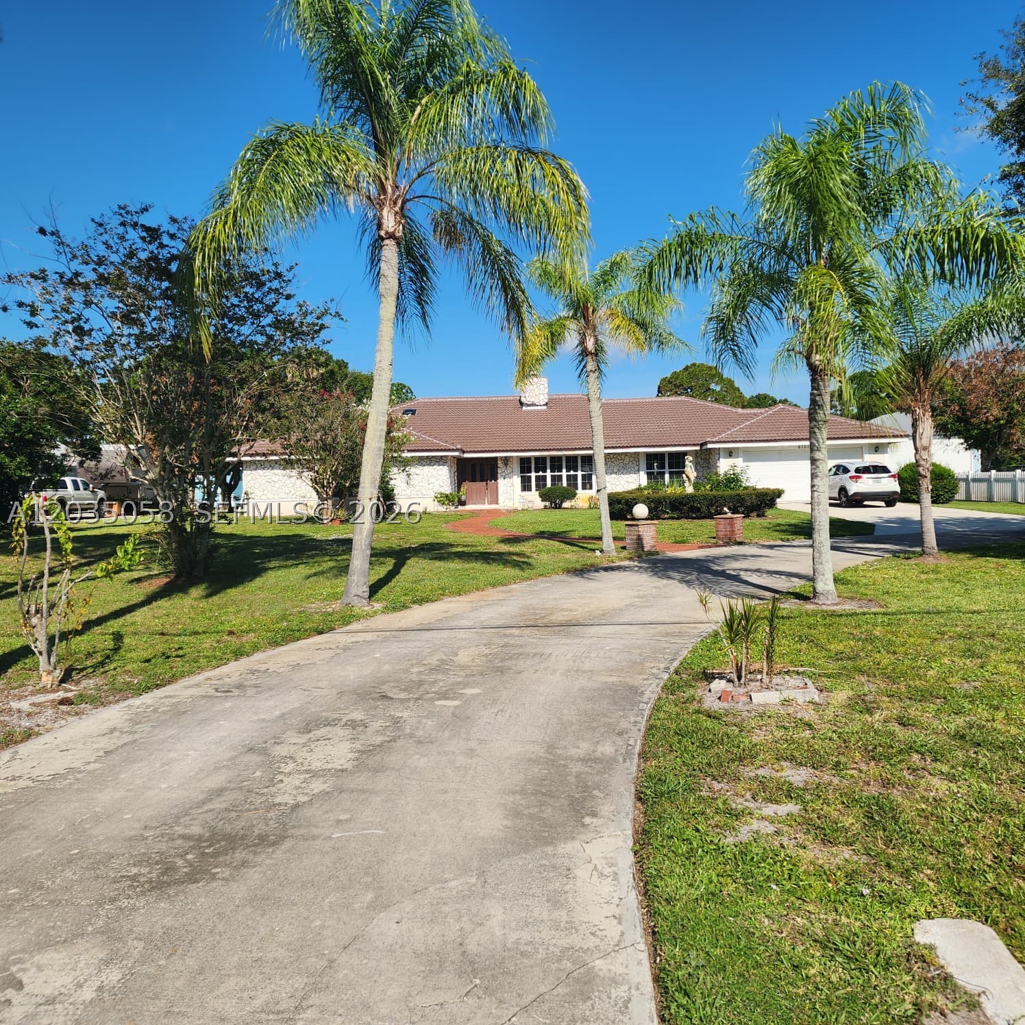 INDIAN RIVER ESTATES UNIT - Residential Lease