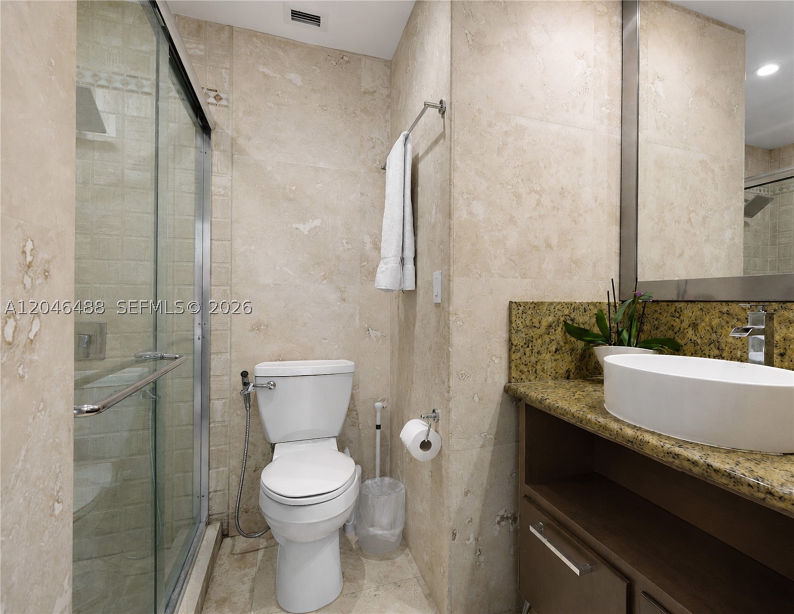 RONEY PALACE CONDO - Residential