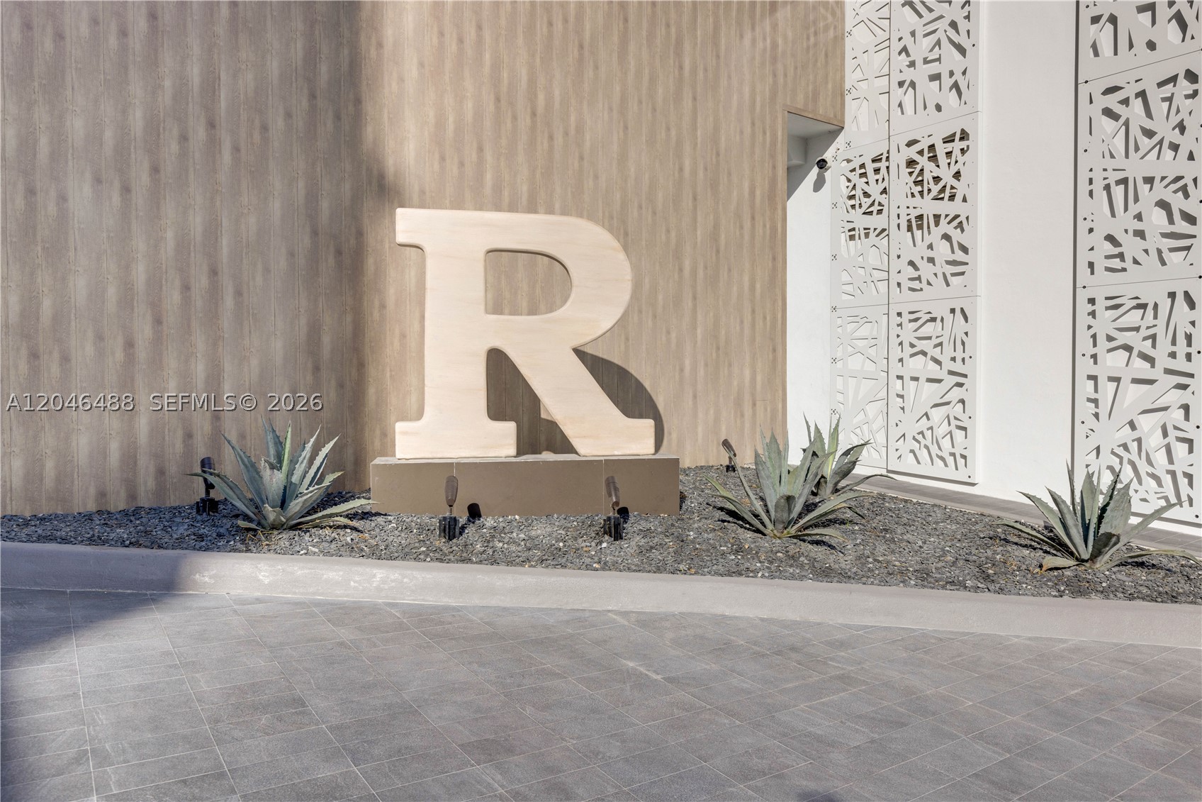 RONEY PALACE CONDO - Residential