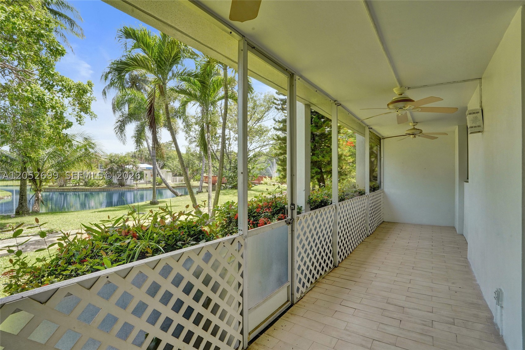 DEERFIELD LAKE CONDOMINIU - Residential