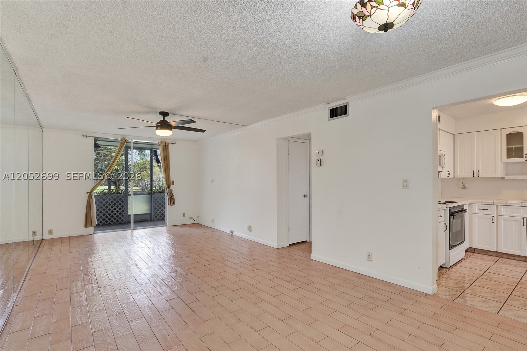 DEERFIELD LAKE CONDOMINIU - Residential