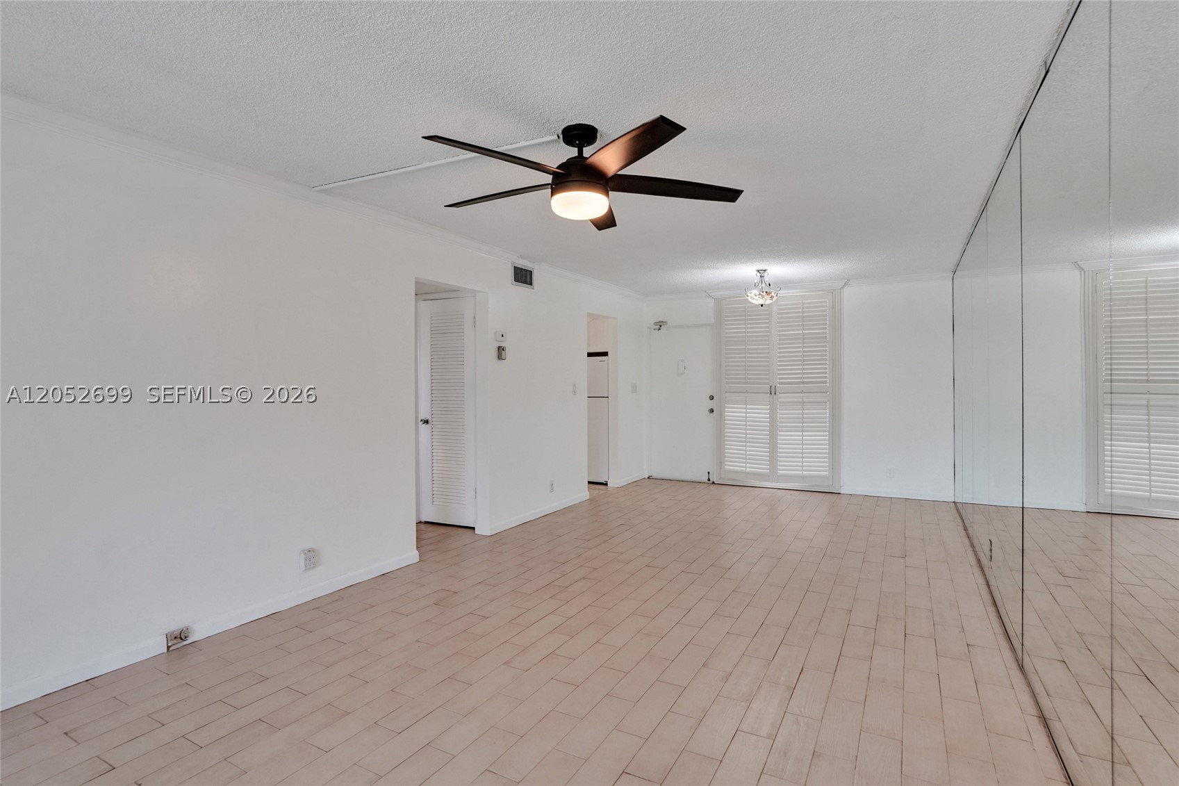 DEERFIELD LAKE CONDOMINIU - Residential