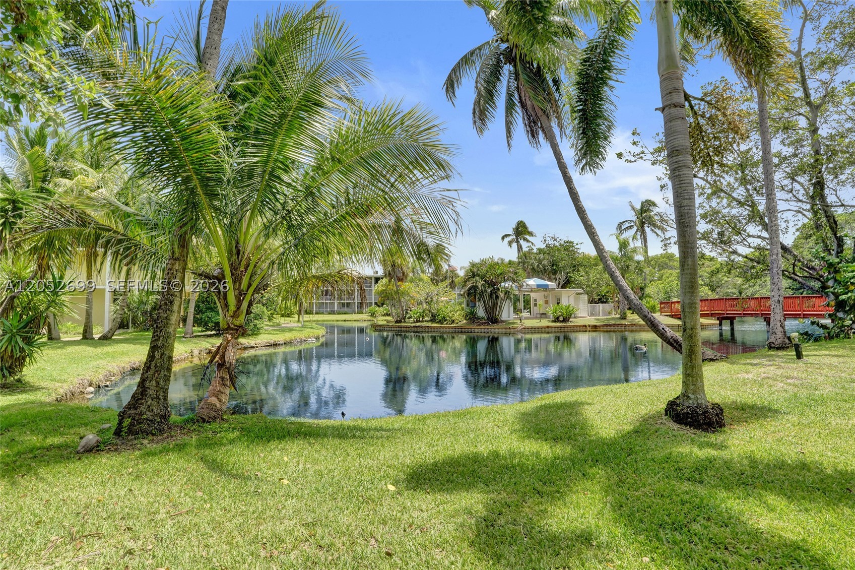 DEERFIELD LAKE CONDOMINIU - Residential