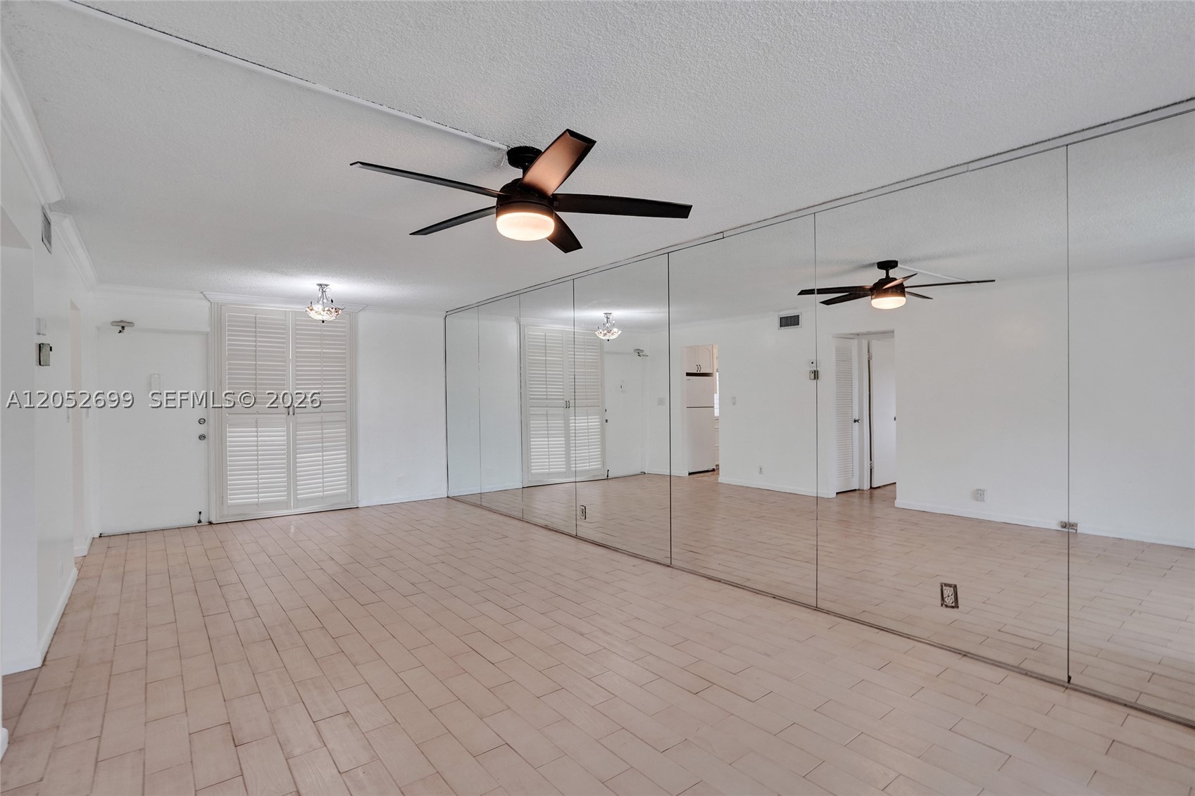 DEERFIELD LAKE CONDOMINIU - Residential