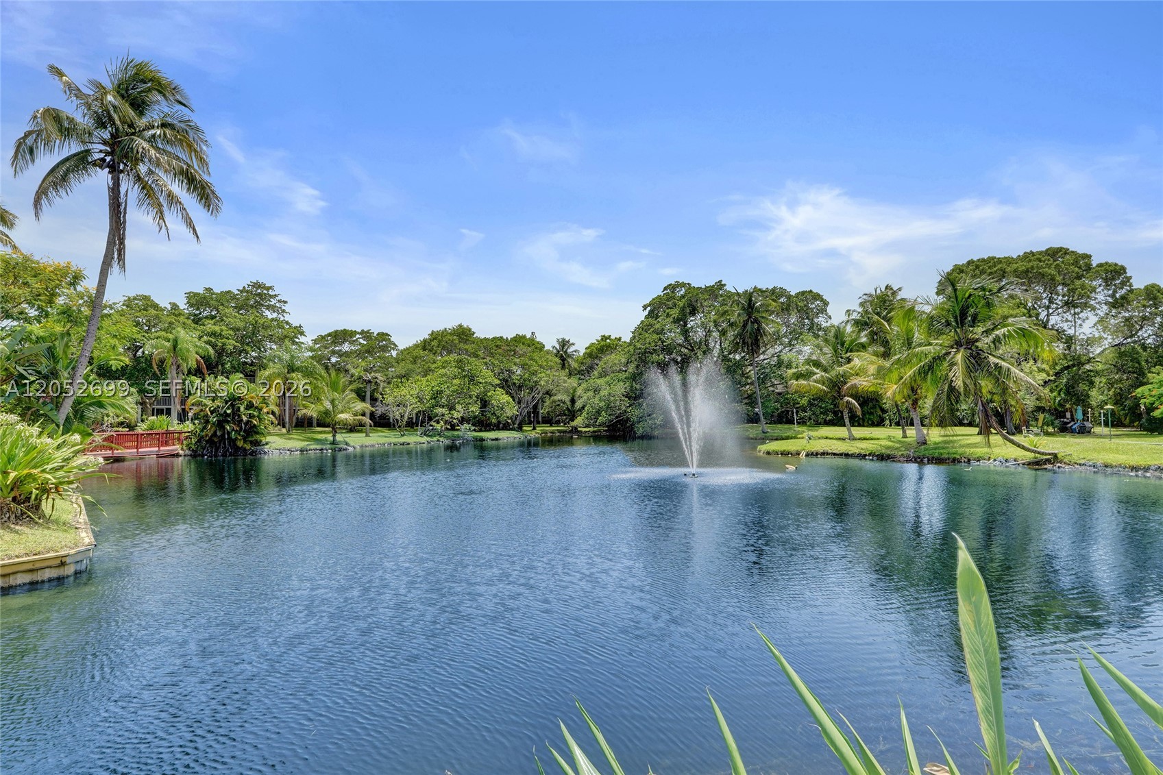 DEERFIELD LAKE CONDOMINIU - Residential
