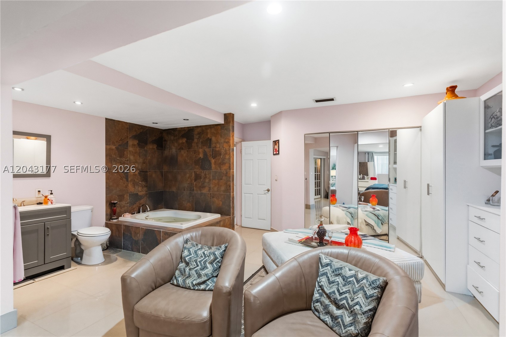 LAKE LUCERNE SEC 4 - Residential