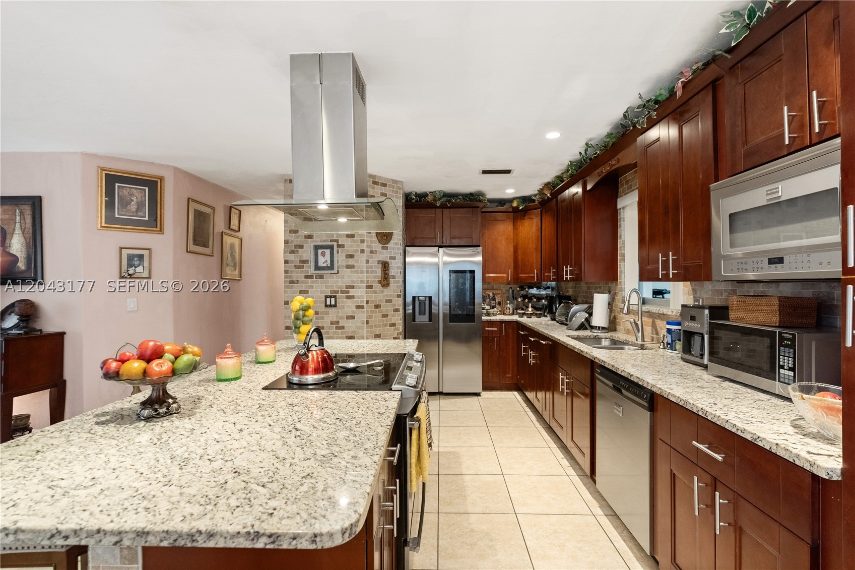 LAKE LUCERNE SEC 4 - Residential
