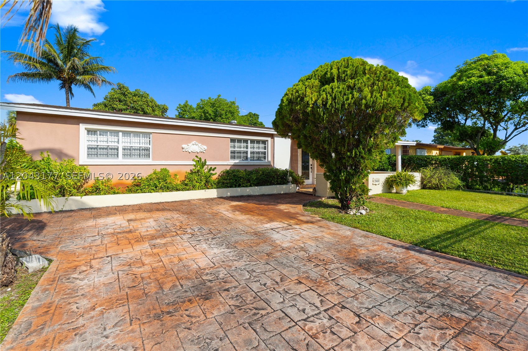 LAKE LUCERNE SEC 4 - Residential