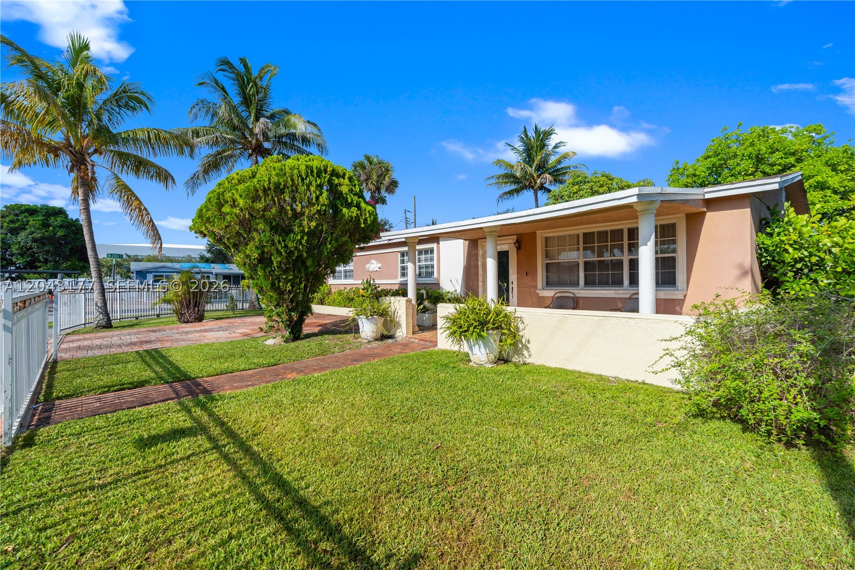 LAKE LUCERNE SEC 4 - Residential