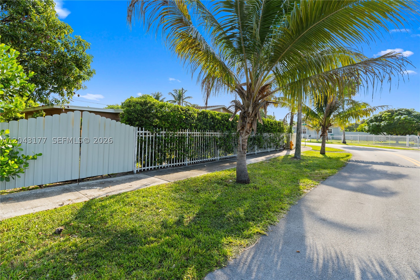 LAKE LUCERNE SEC 4 - Residential