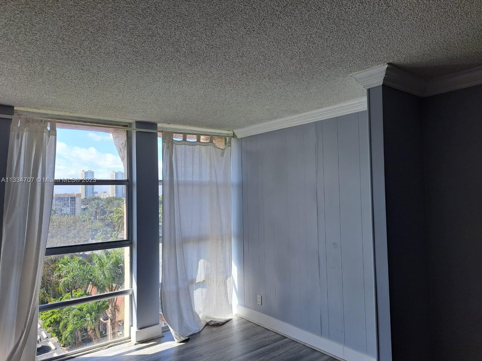 DESOTO PARK NORTH CONDO - Residential Lease