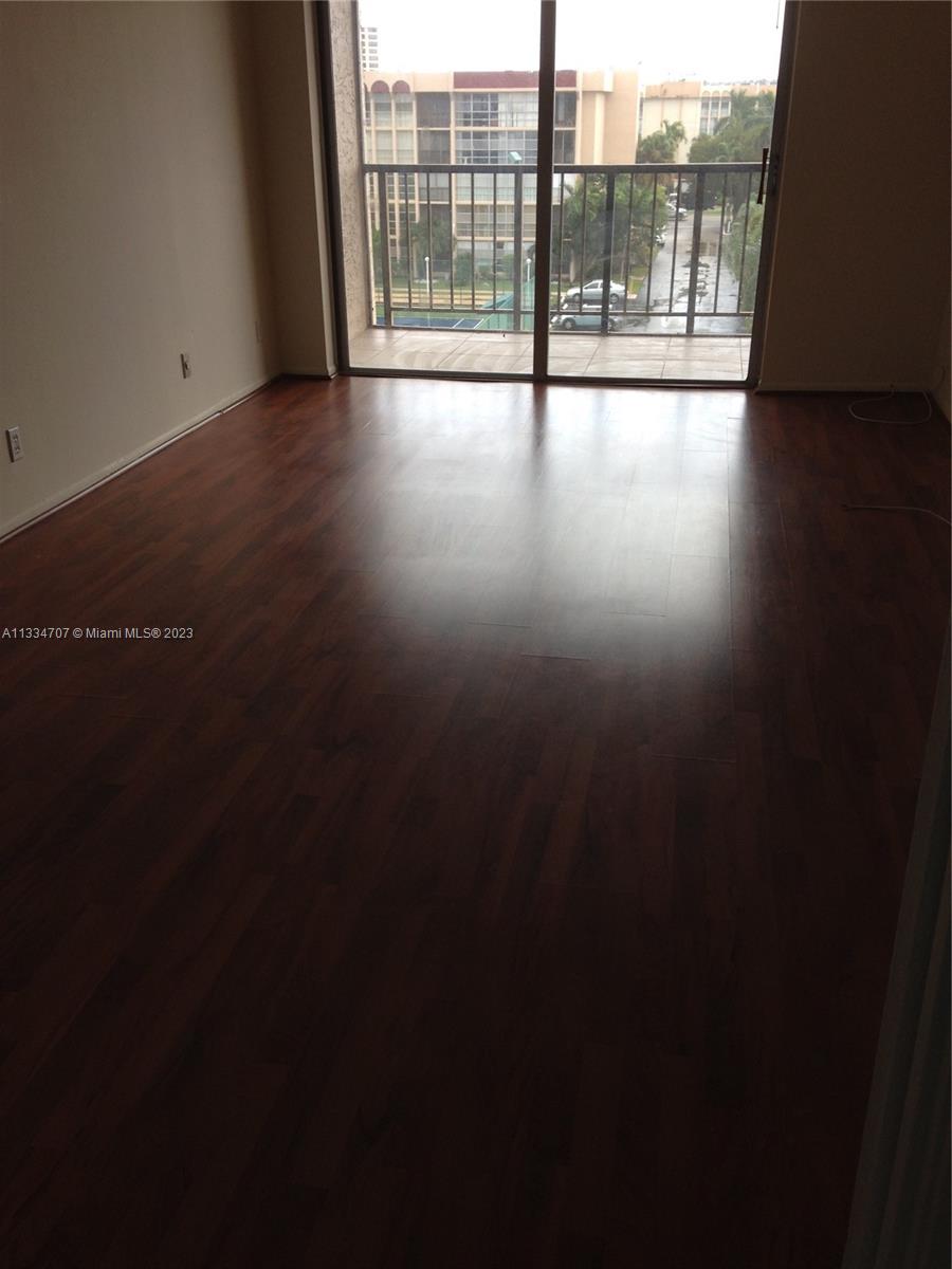 DESOTO PARK NORTH CONDO - Residential Lease