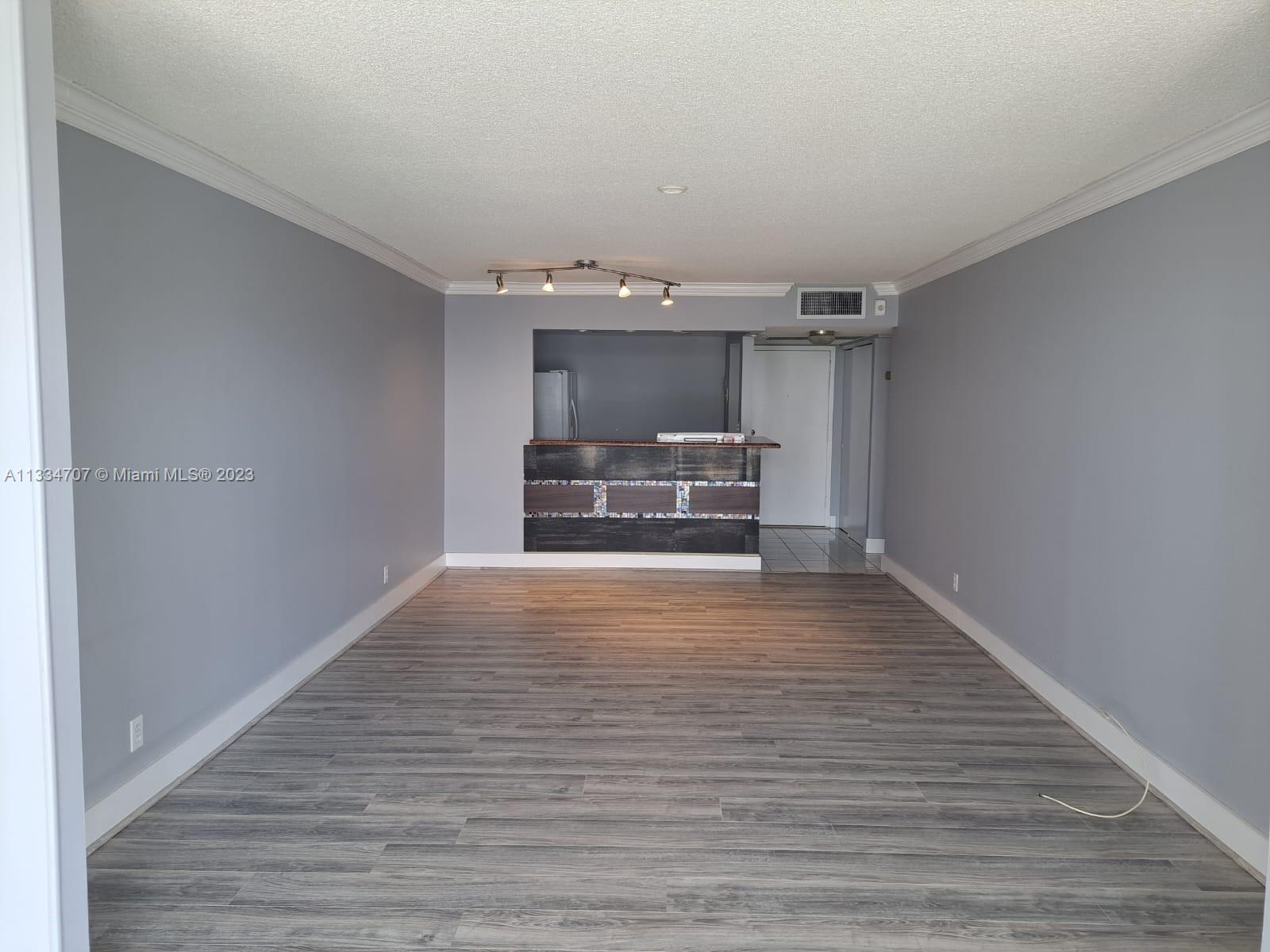 DESOTO PARK NORTH CONDO - Residential Lease