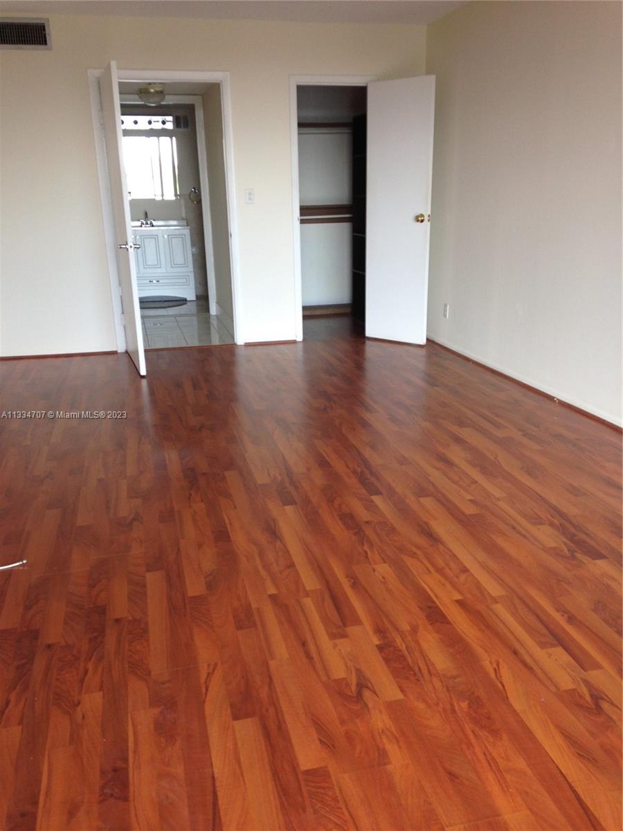 DESOTO PARK NORTH CONDO - Residential Lease