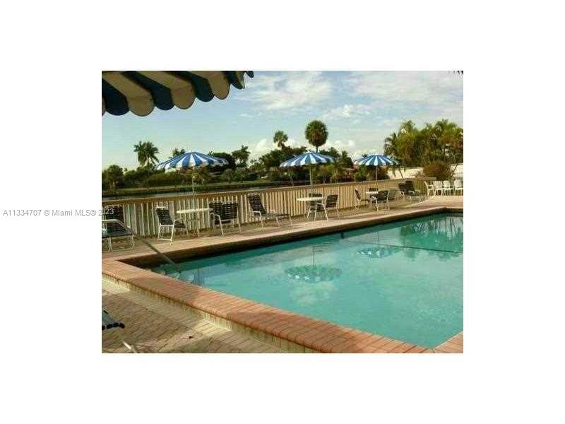 AMAZING UPDATED ONE BEDROOM ONE BATH WITH DEN IN THREE ISLANDS. DINING AREA WITH SNACK BAR. UNIT HAS LAMINATE/VINYL FLOORS. UPDATED KITCHEN AND BATH. CLOSE TO SHOPPING, BEACH AND RESTAURANTS.