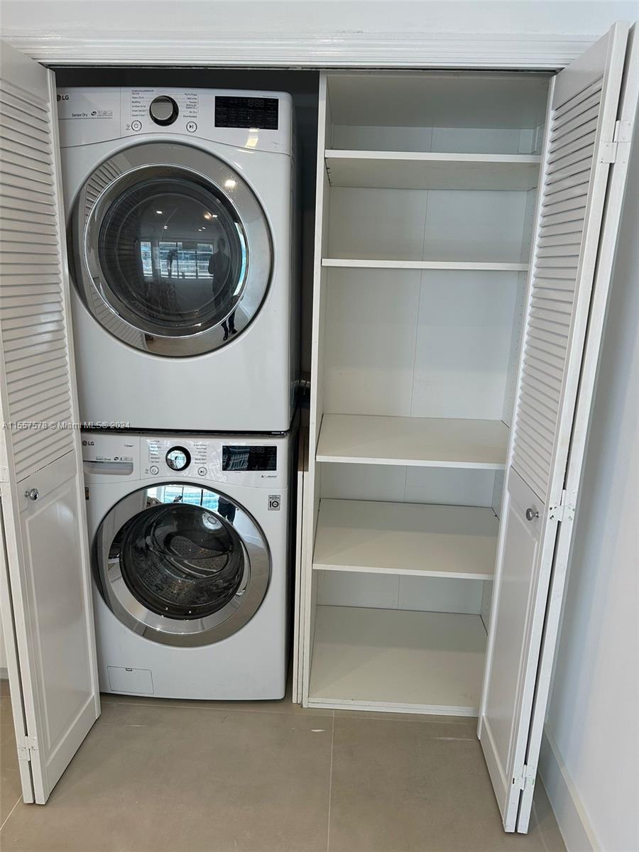 KENILWORTH CONDO - Residential Lease
