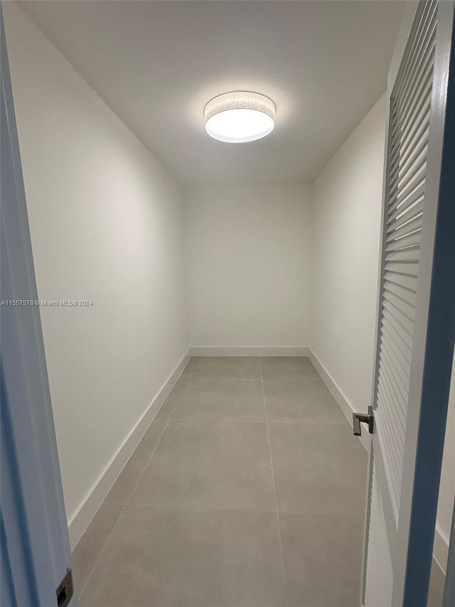 KENILWORTH CONDO - Residential Lease