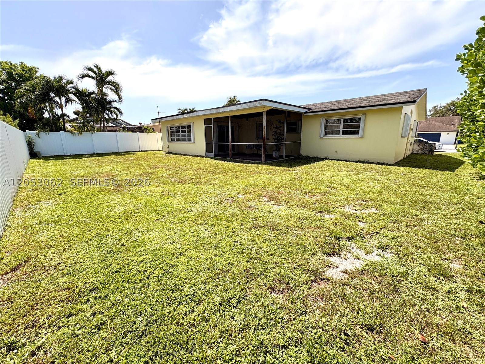 PEMBROKE LAKES SEC 4 - Residential