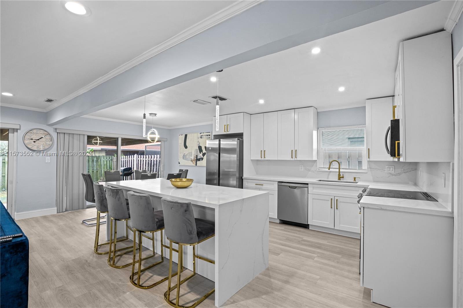 WELLEBY UNIT 2 - Residential