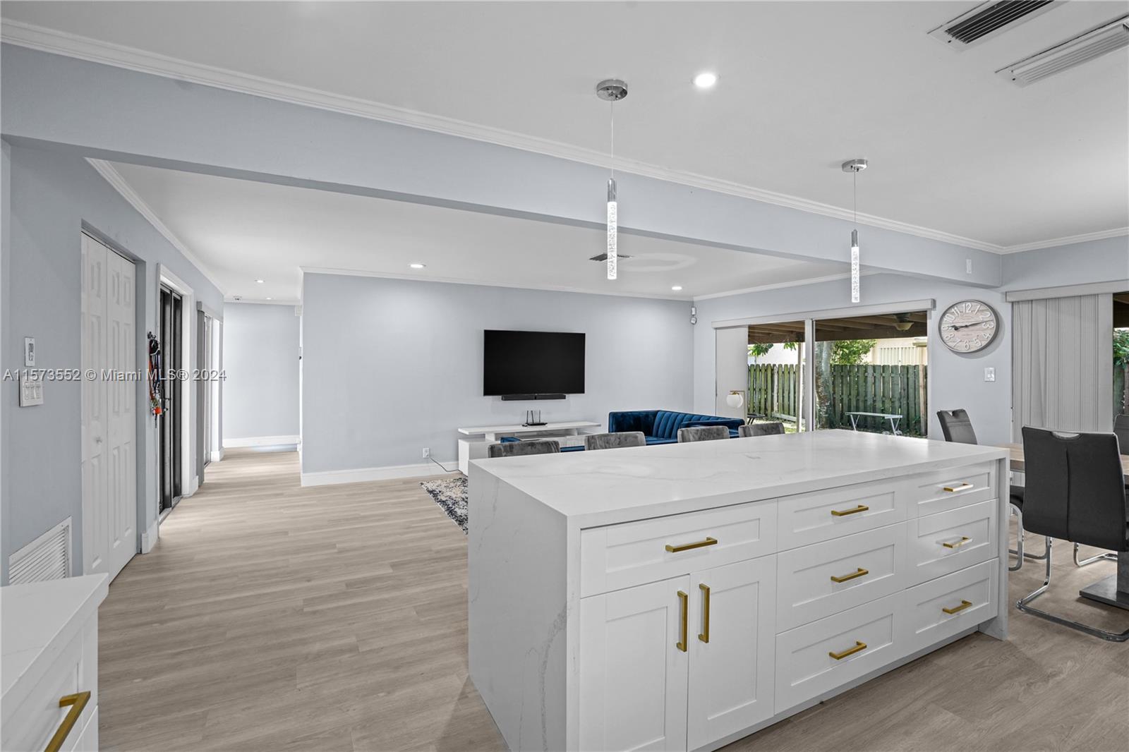 WELLEBY UNIT 2 - Residential