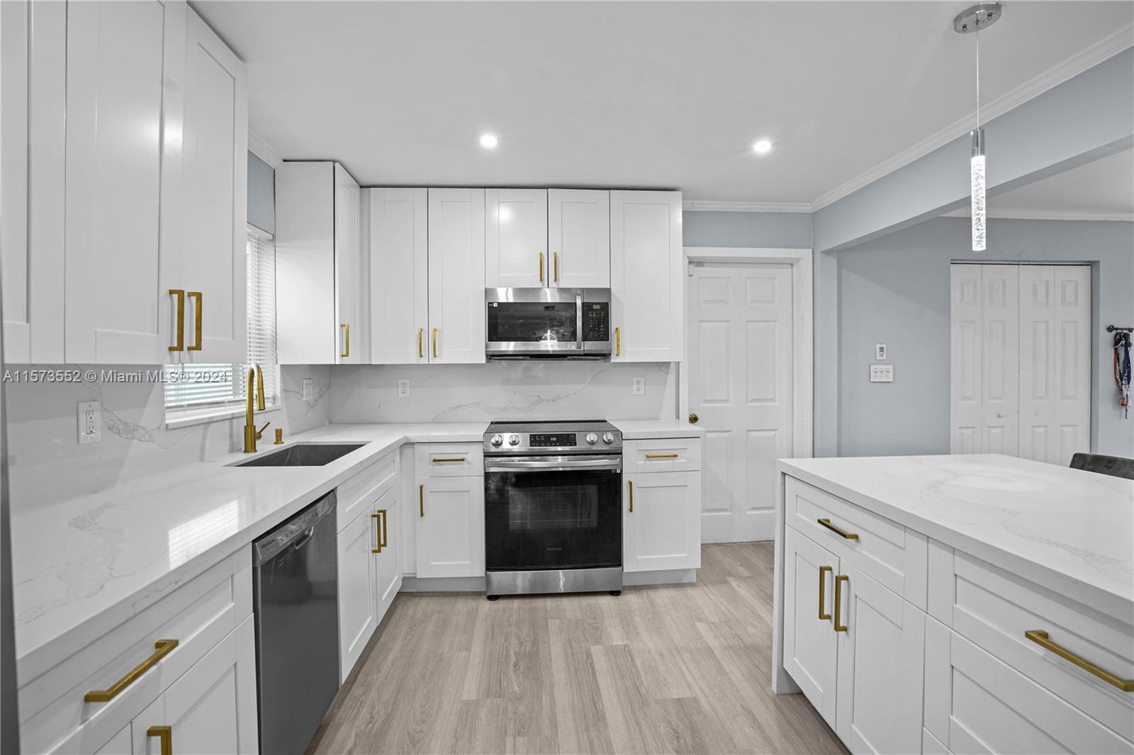 WELLEBY UNIT 2 - Residential