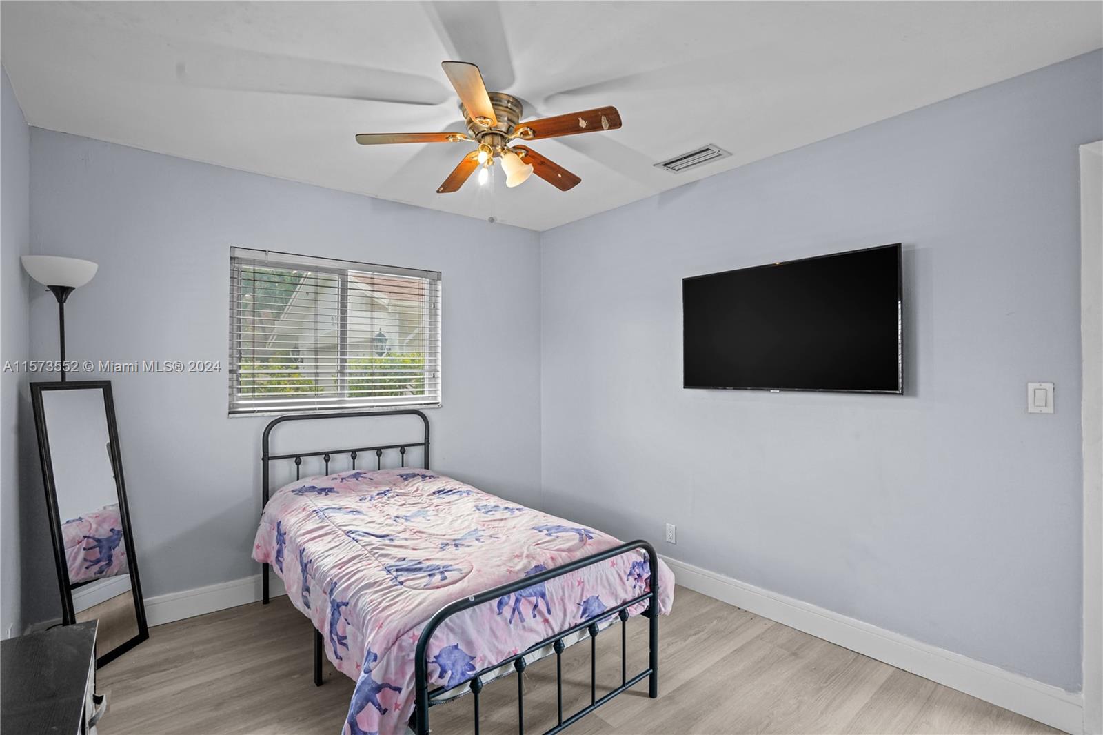 WELLEBY UNIT 2 - Residential
