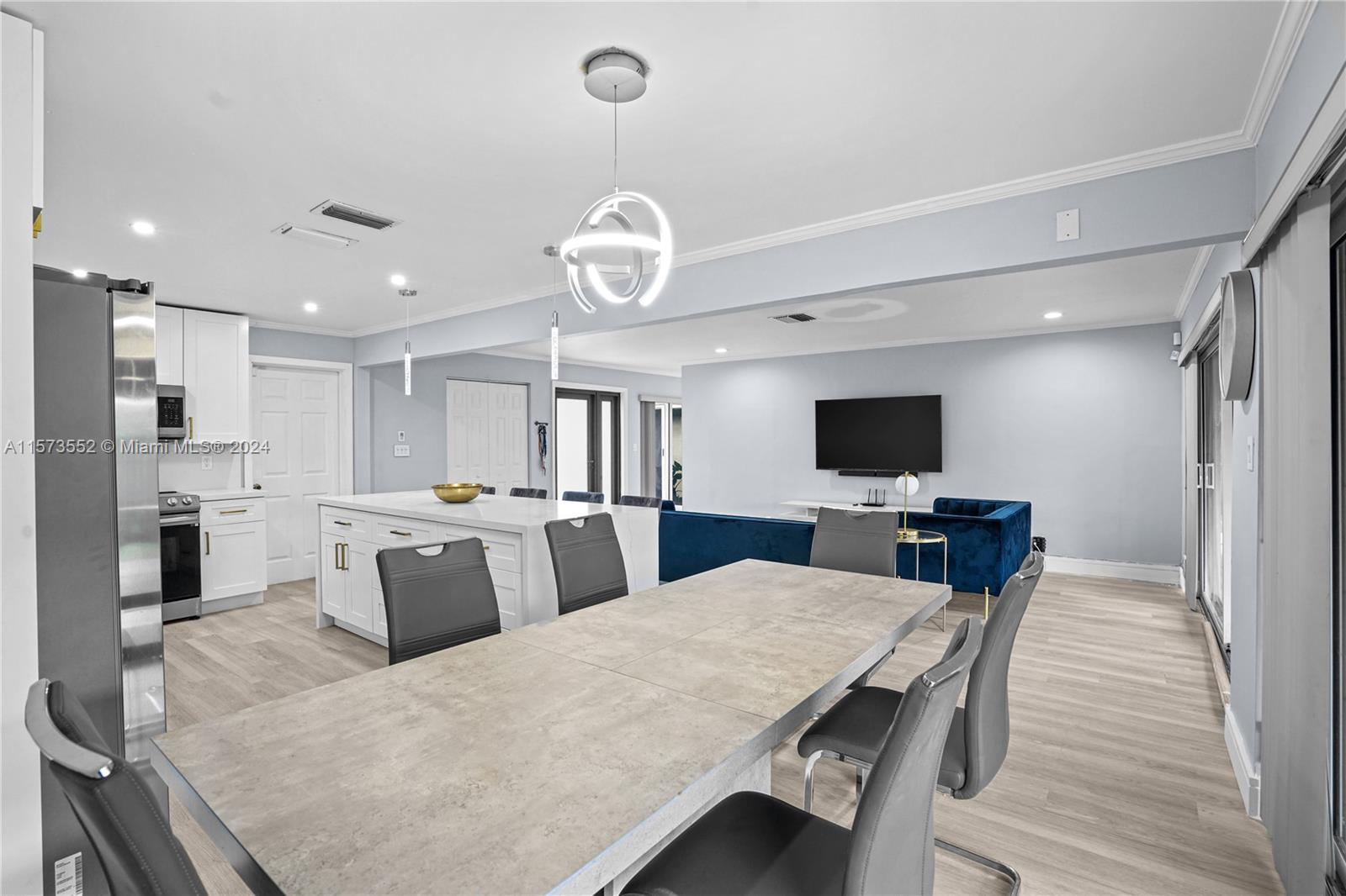 WELLEBY UNIT 2 - Residential
