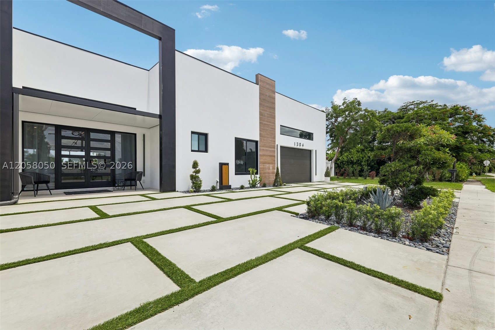 EASTWAY PARK - Residential