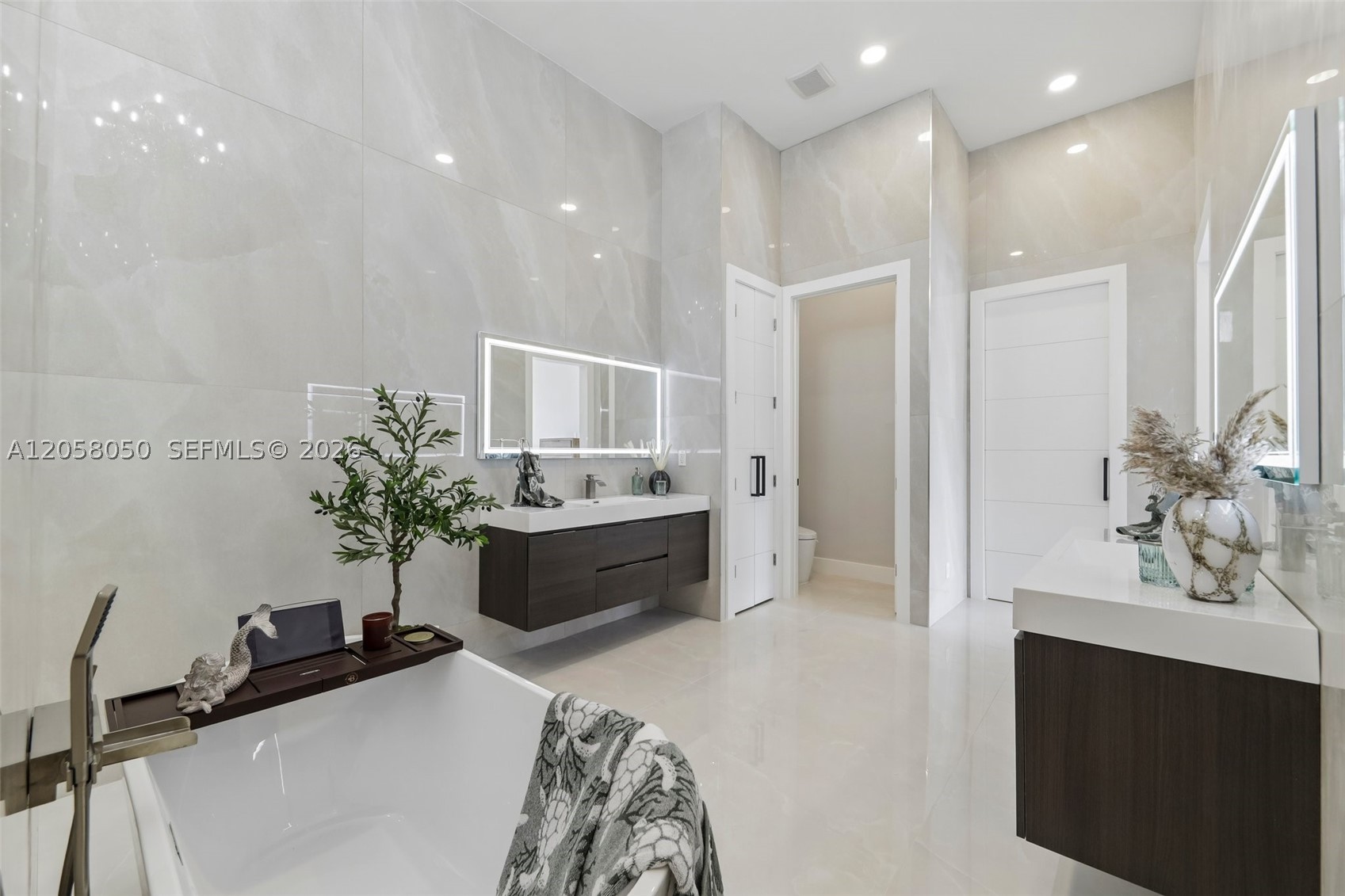 EASTWAY PARK - Residential