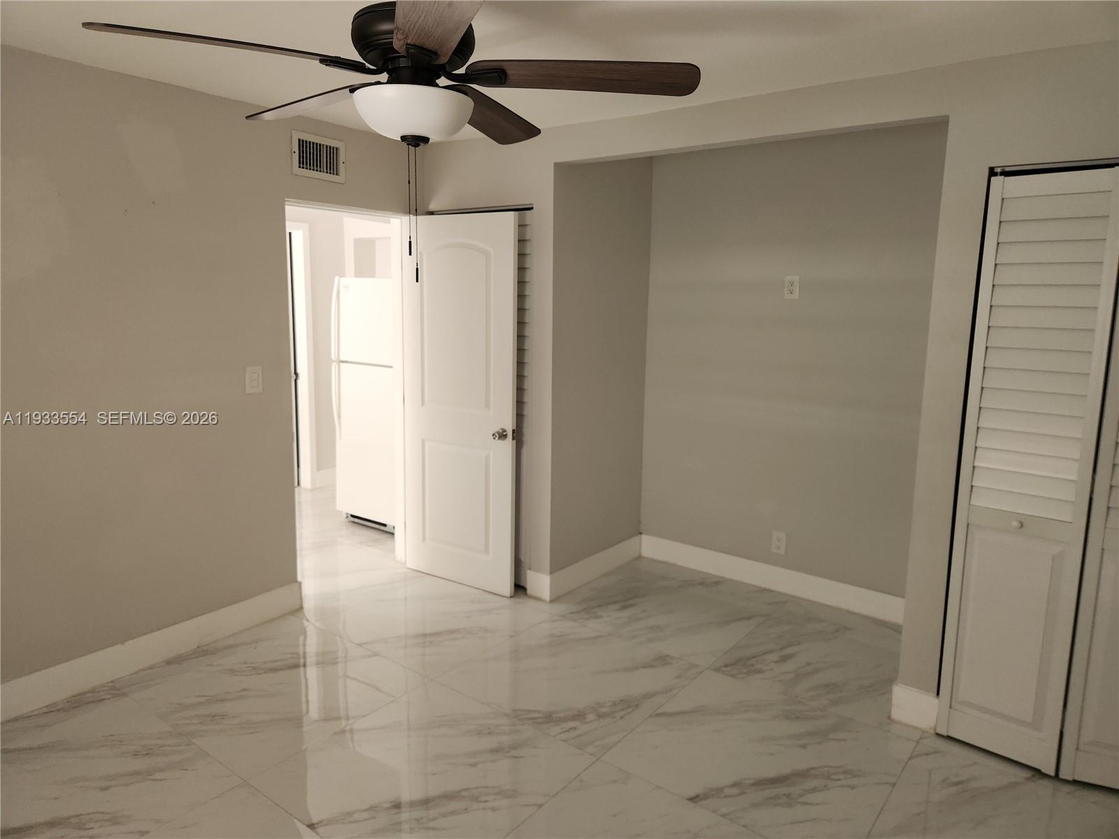 FLAMINGO ESTATES - Residential Lease