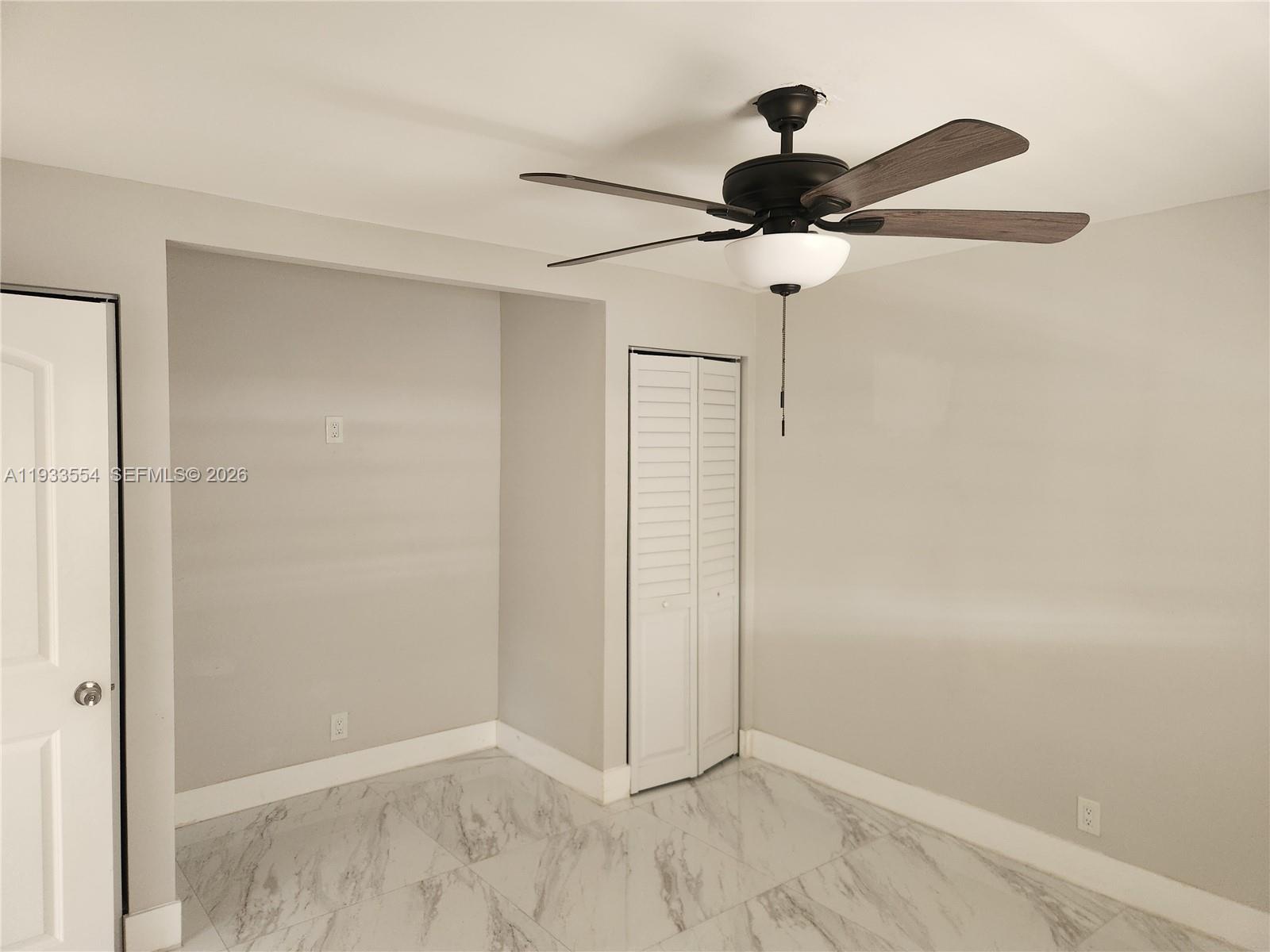 FLAMINGO ESTATES - Residential Lease