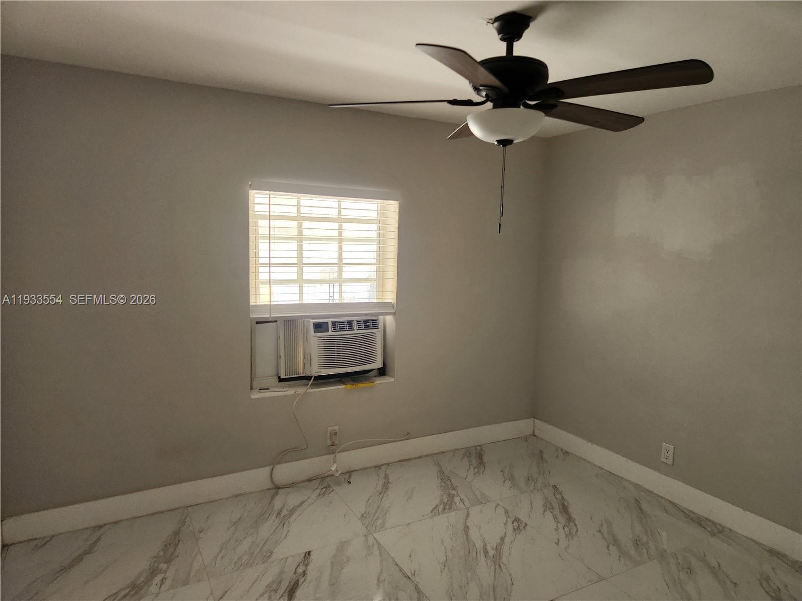 FLAMINGO ESTATES - Residential Lease
