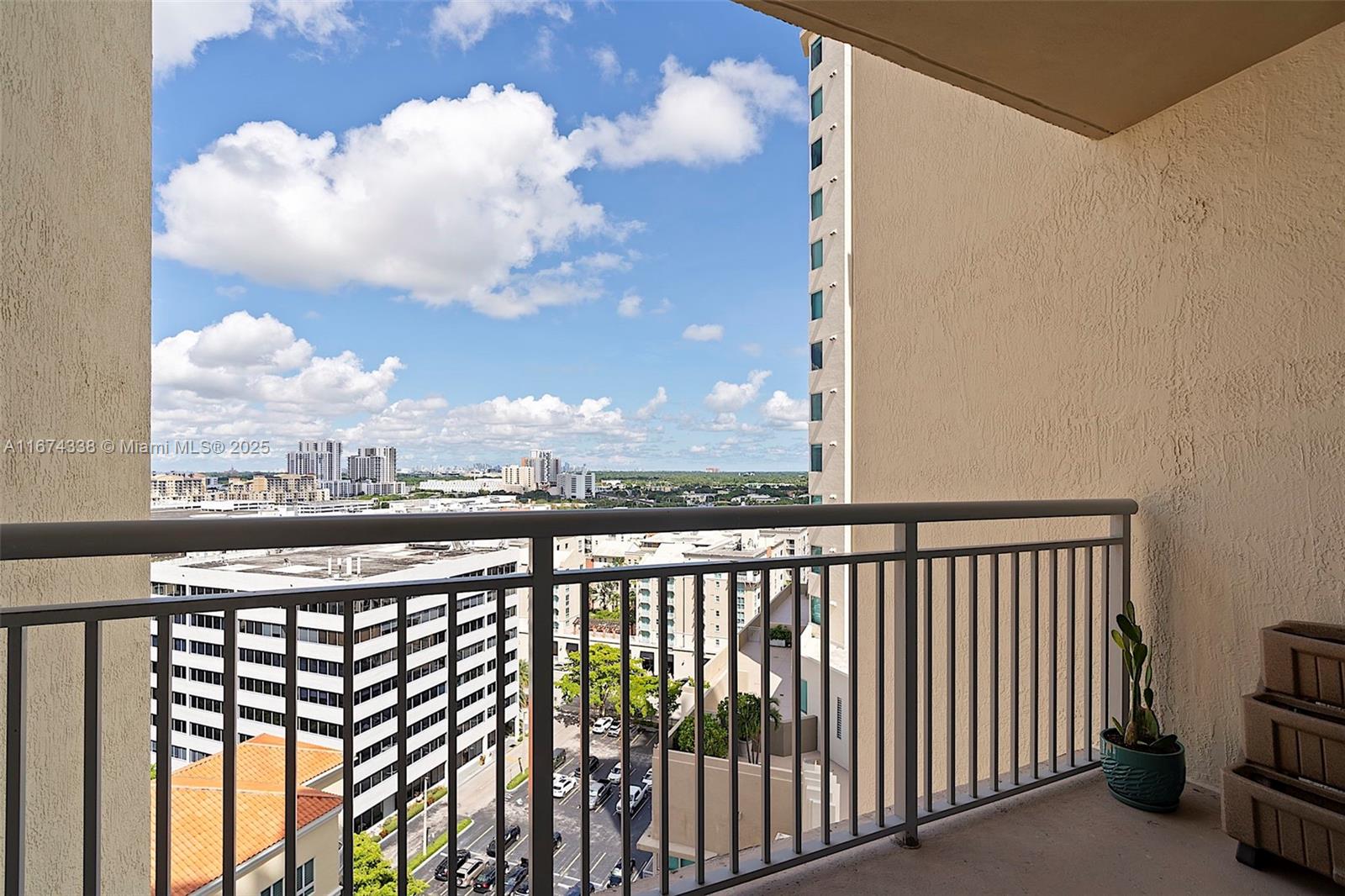 METROPOLIS II AT DADELAND - Residential