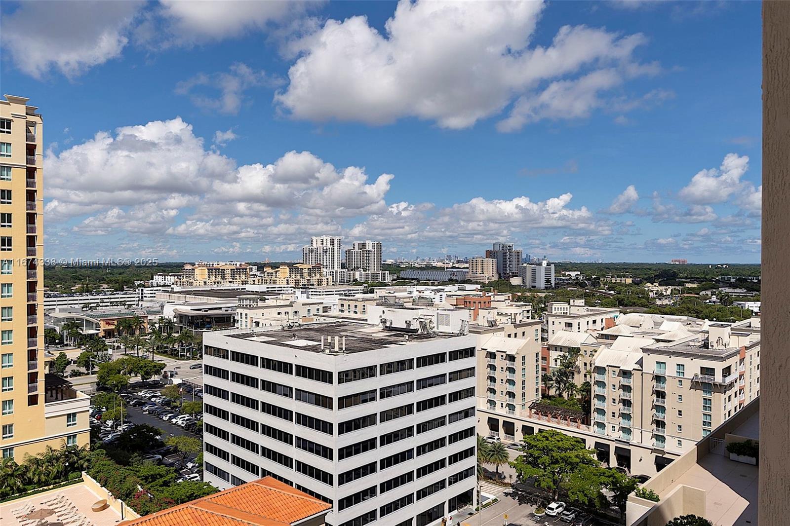 METROPOLIS II AT DADELAND - Residential