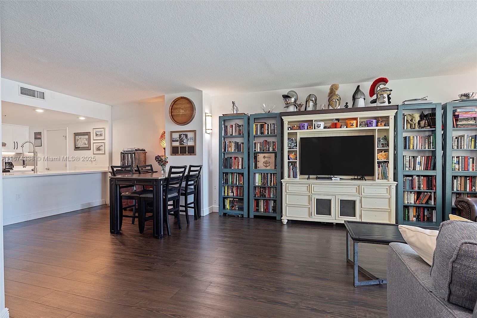 METROPOLIS II AT DADELAND - Residential