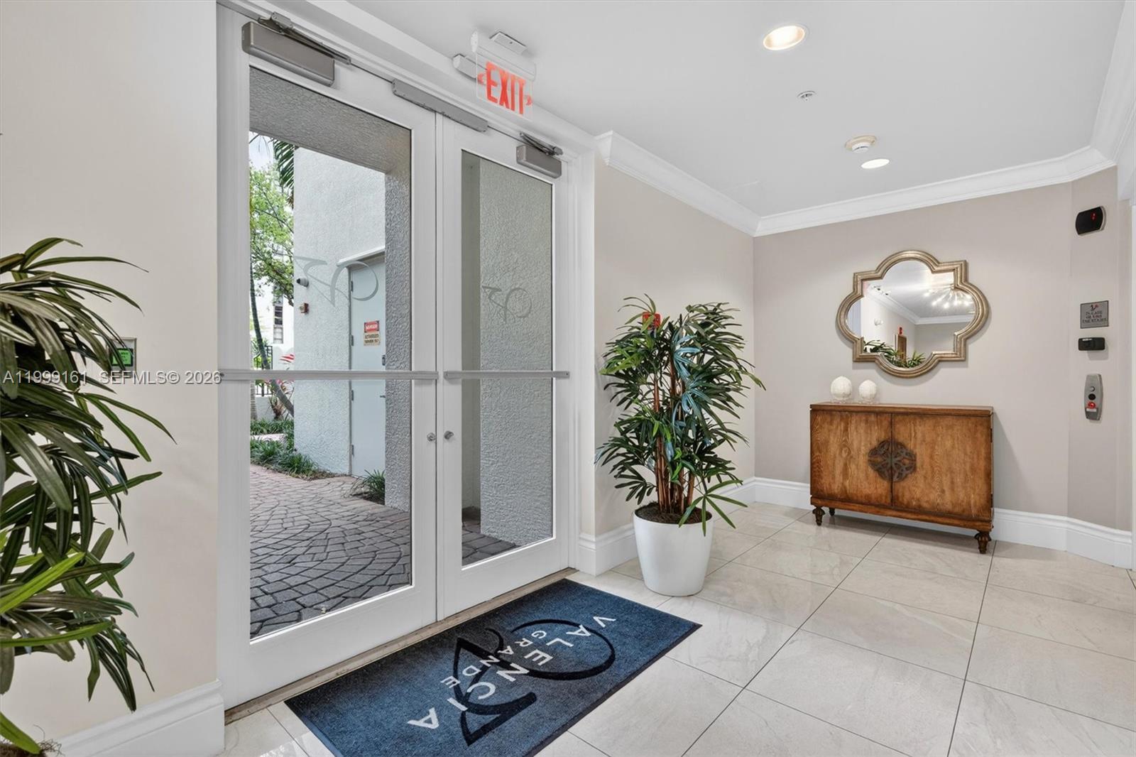 VALENCIA GRANDE CONDO - Residential