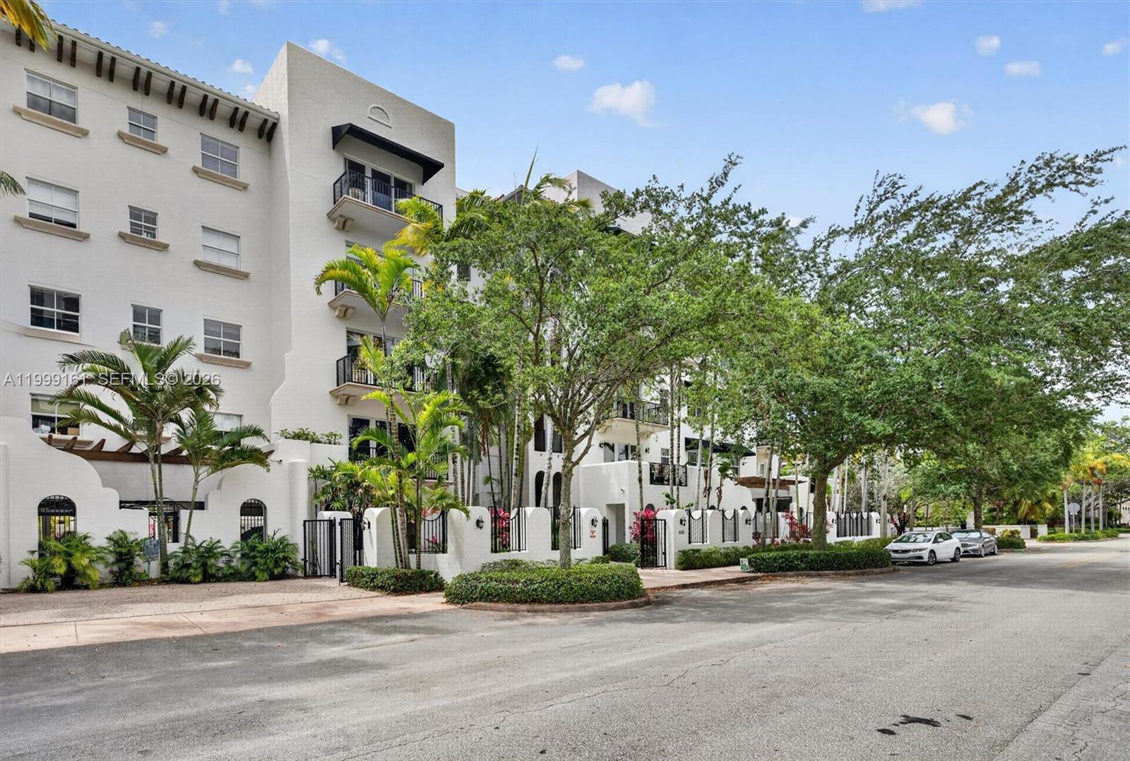 VALENCIA GRANDE CONDO - Residential