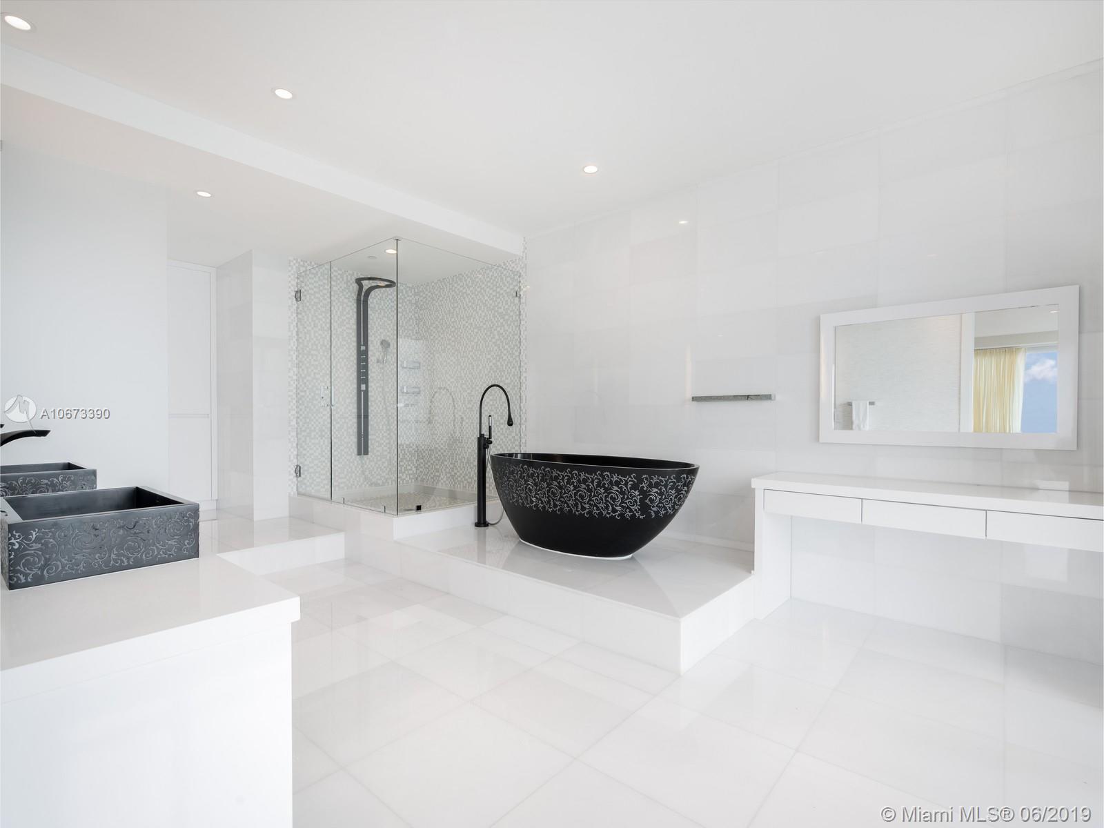 MILLENNIUM TOWER RESIDENC - Residential