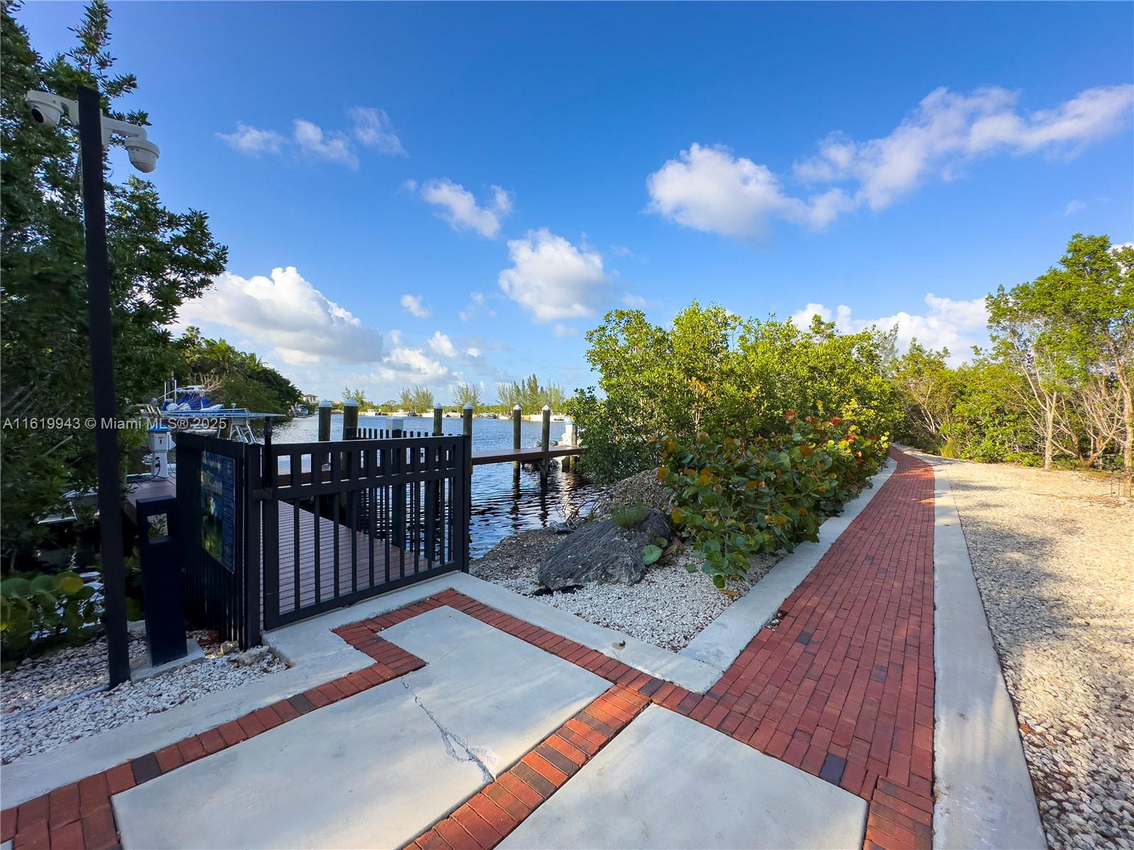 HAMMOCK OAKS HARBOR SEC 2 - Residential